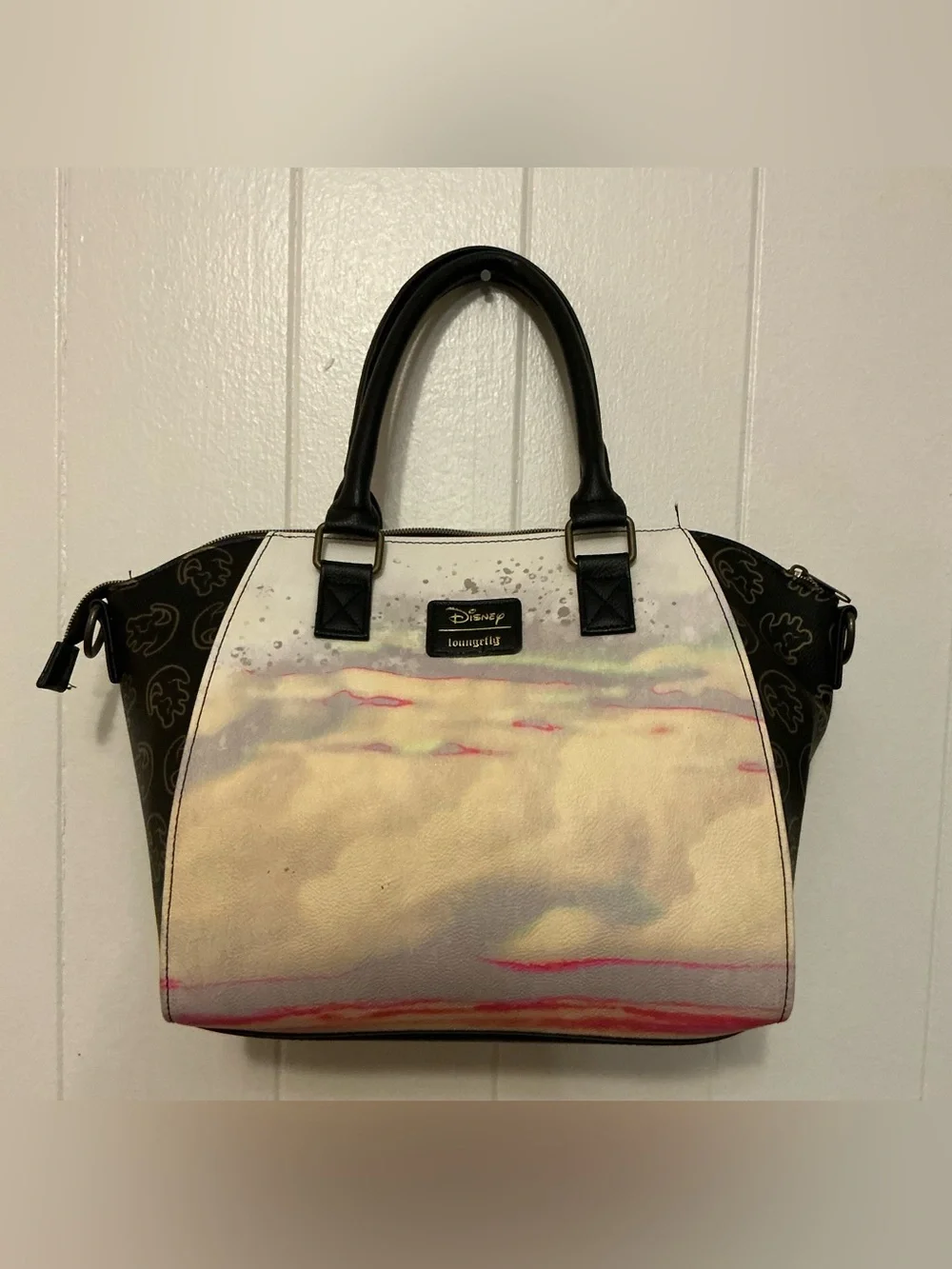 A NWOT Retired Loungefly Disney The Lion King Pride Rock satchel bag Handbag